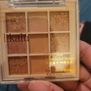 Eyeshadow, Blush & Highlighter Sets